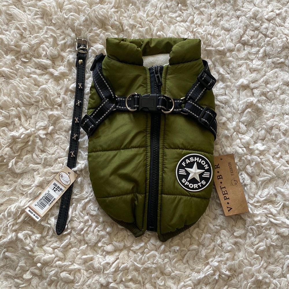 V.Pet.B.R Vest Jacket w/ Harness Waterproof Fashion Sports Hunter Green w/ leash